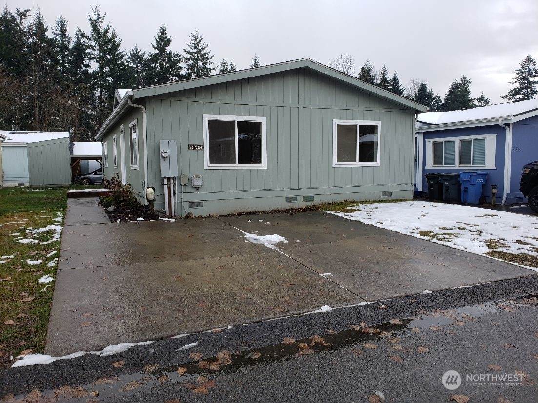 10504 137th Street - Photo 1