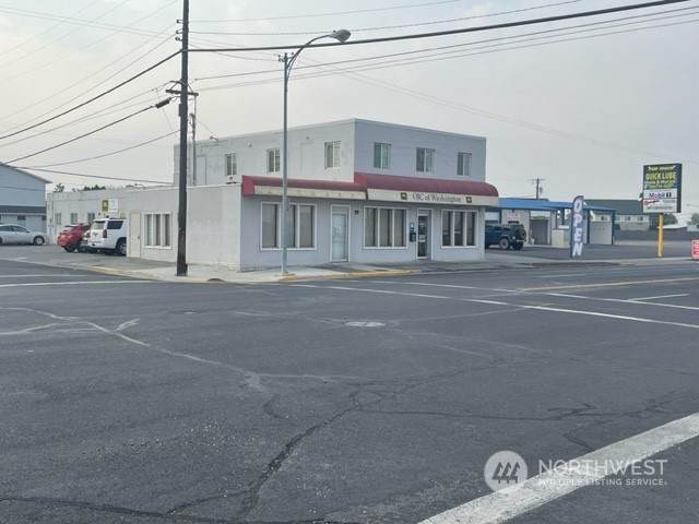 903 3rd Avenue - Photo 1