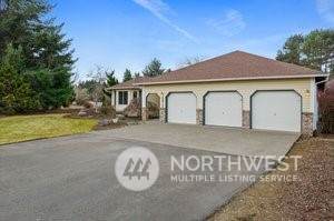 3913 Yorkshire Drive - Photo 1