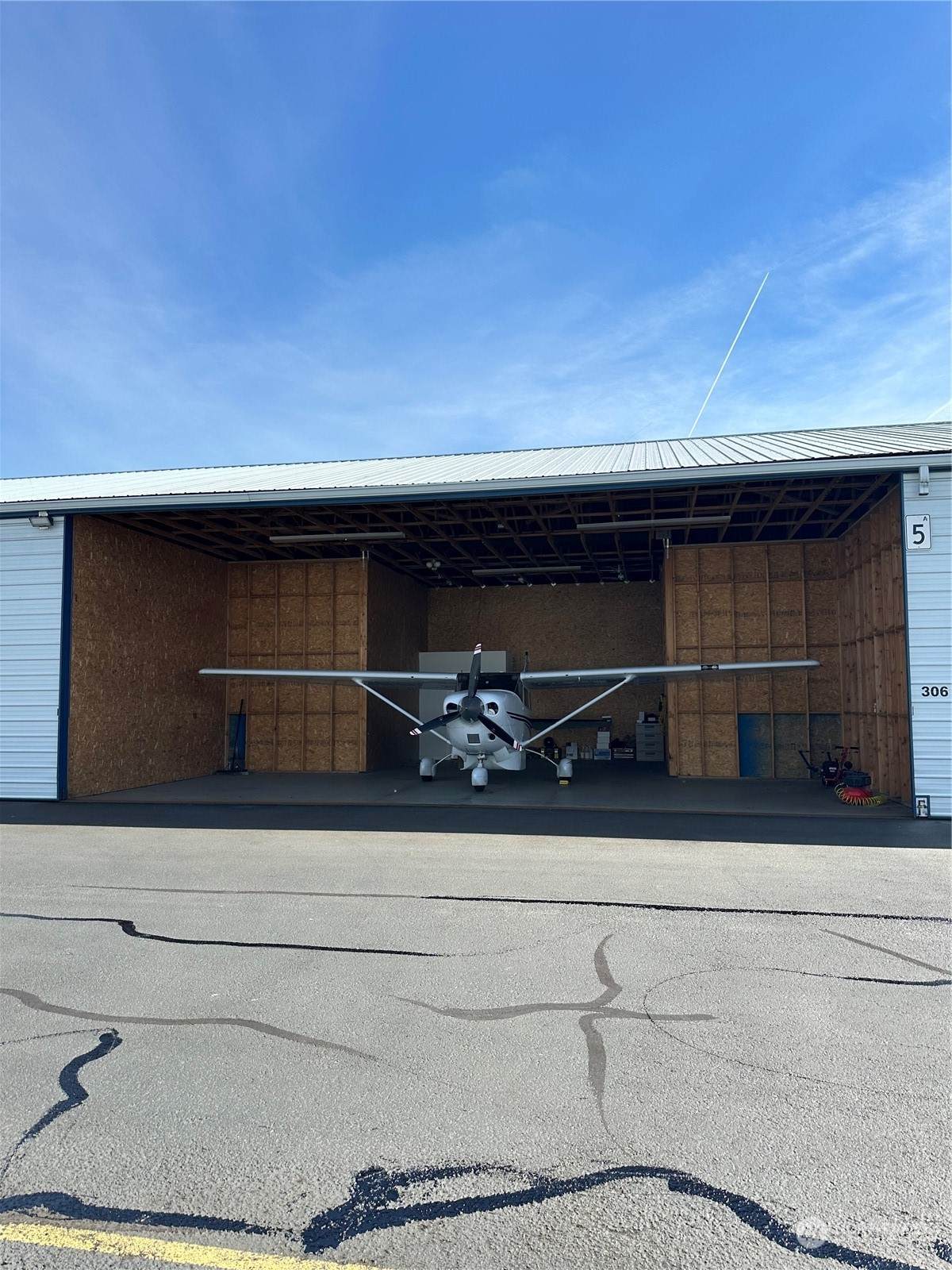 2131 E Street - Photo 1