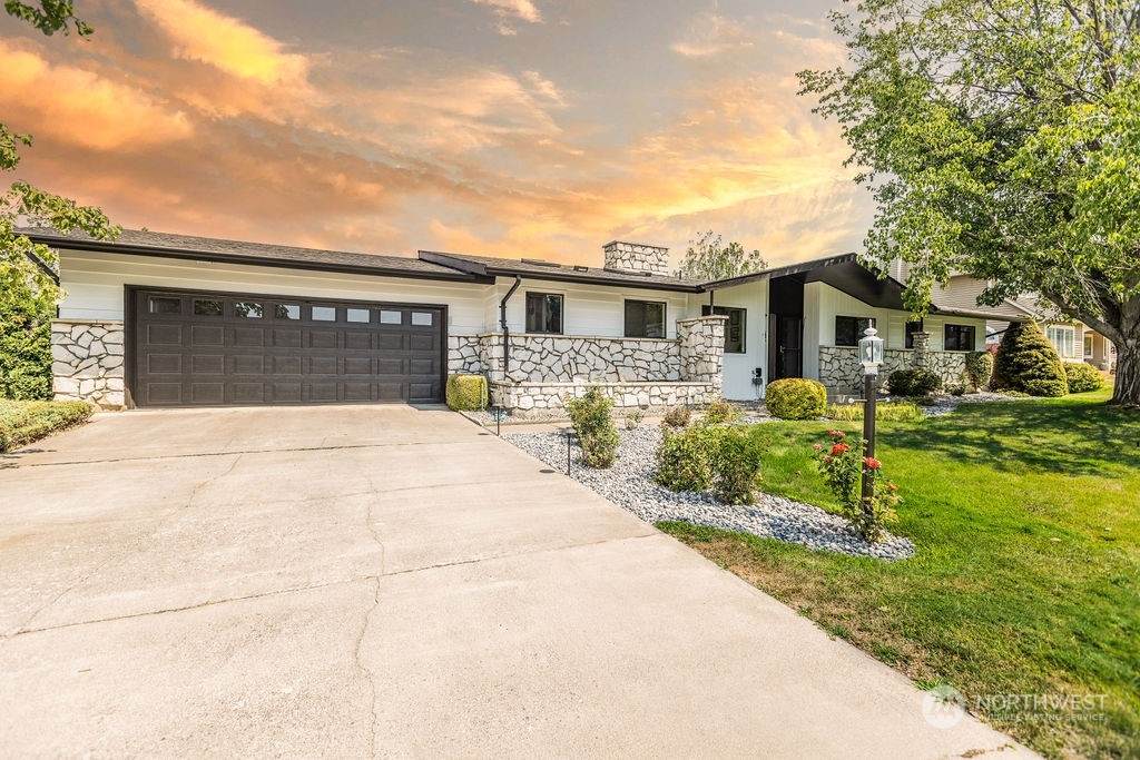 755 Wauna Vista Drive - Photo 1