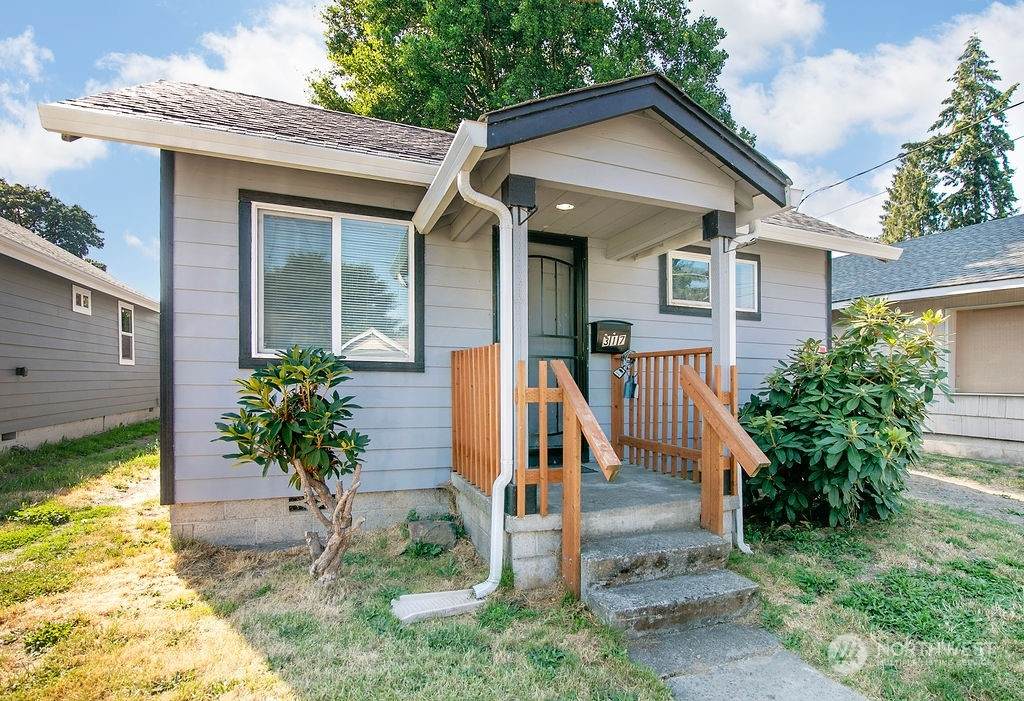 317 2nd Avenue - Photo 1