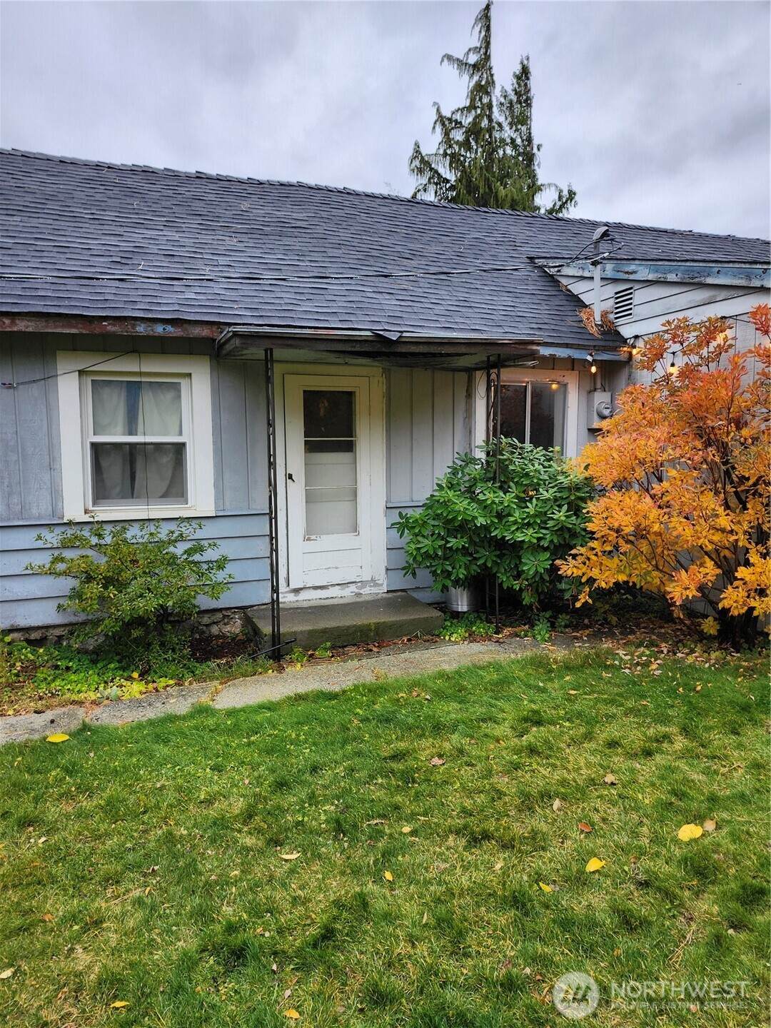 917 Lower Joe Creek Road - Photo 1