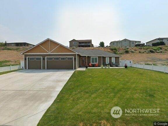 381 Stacy Drive - Photo 1