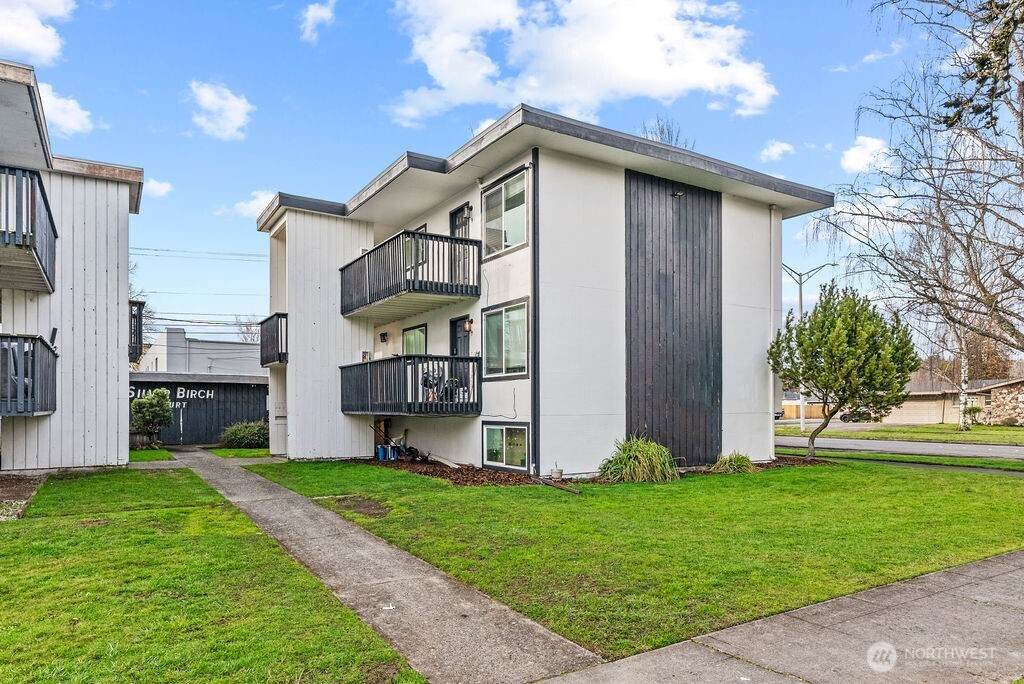 1339 10th Avenue - Photo 1