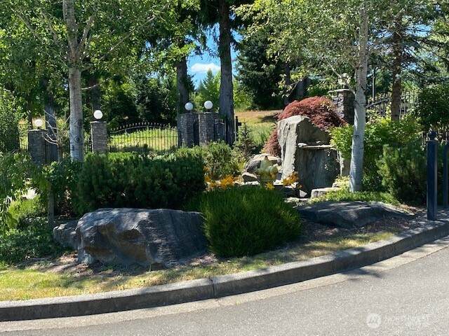 https://bt-photos.global.ssl.fastly.net/nwmls/orig_boomver_1_2335267-1.jpg