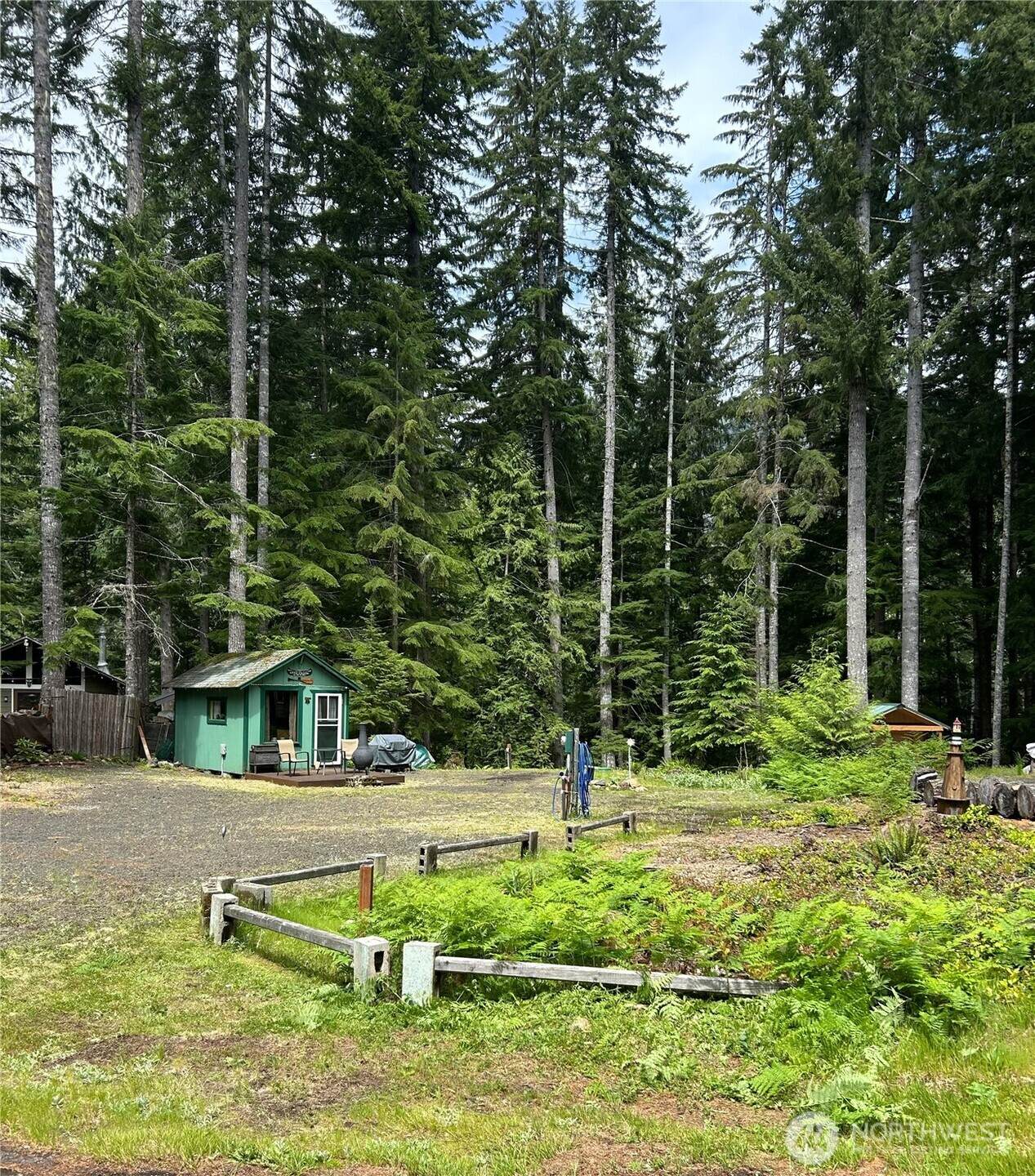 151 Quinault Place - Photo 1
