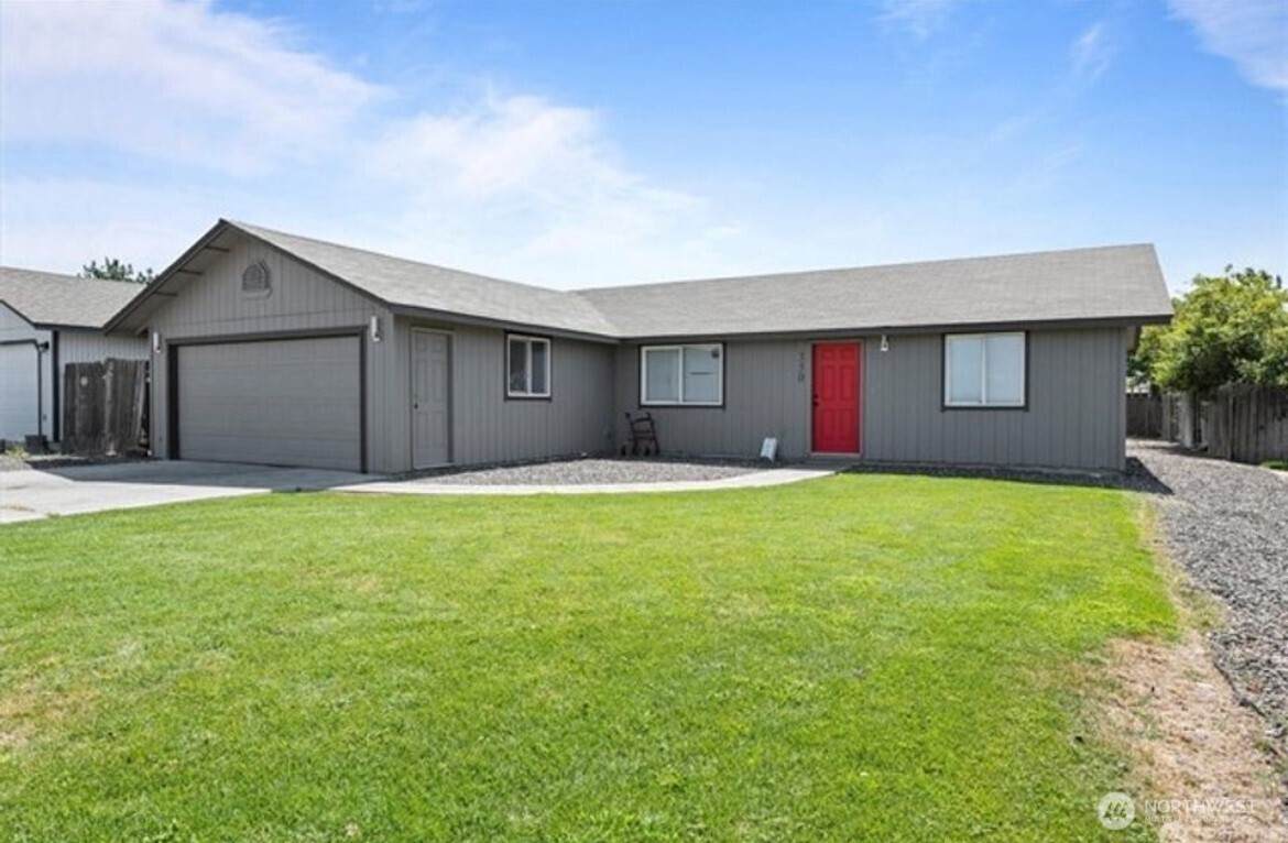 550 Olympia Street - Photo 1