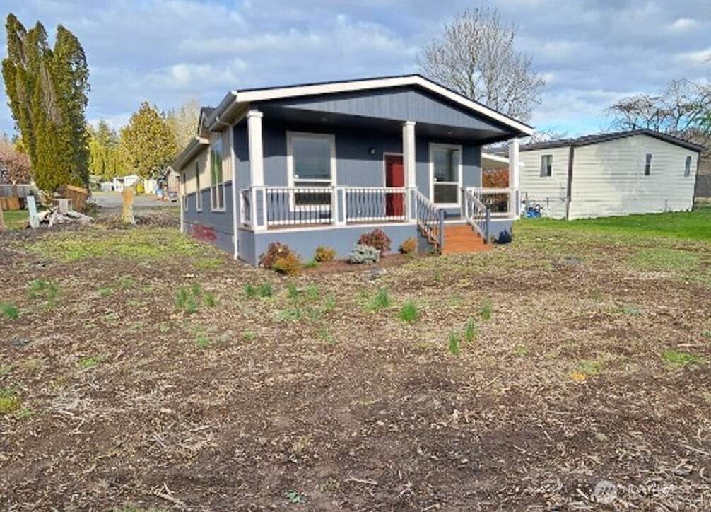 4501 Addy Street - Photo 1