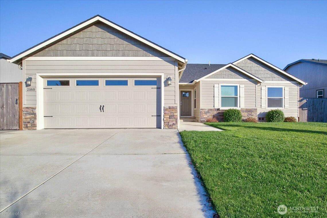 1351 Lillian Ave - Photo 1