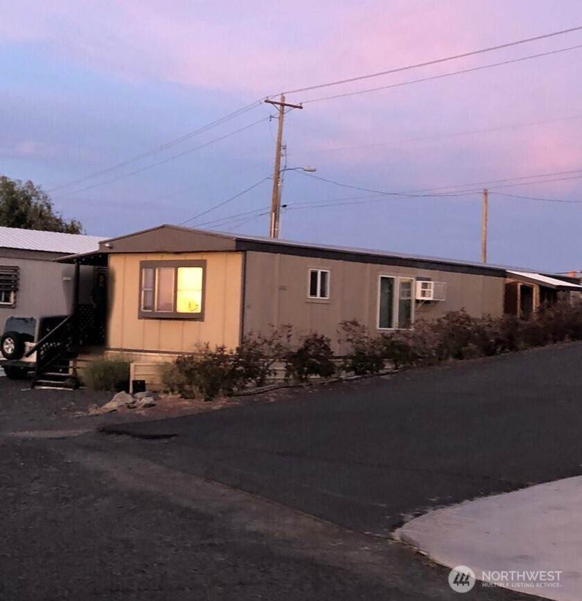 1804 Marina Drive - Photo 1