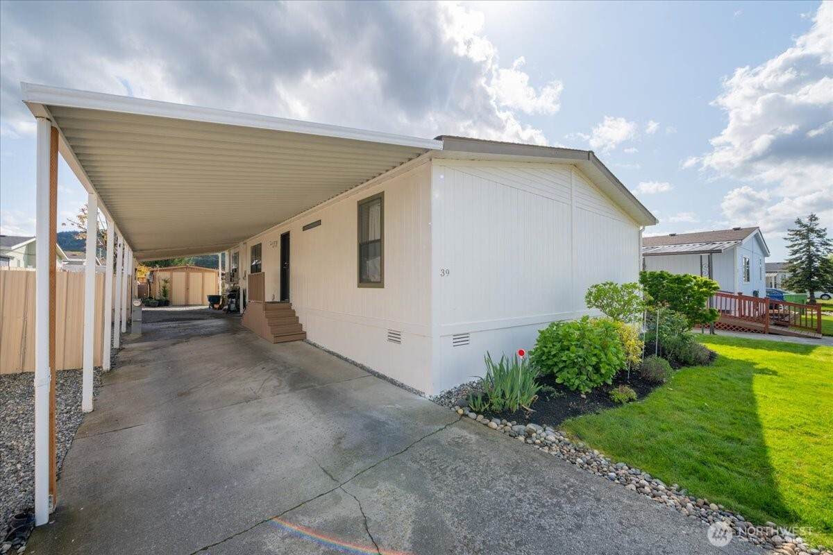 1120 25th Street - Photo 1