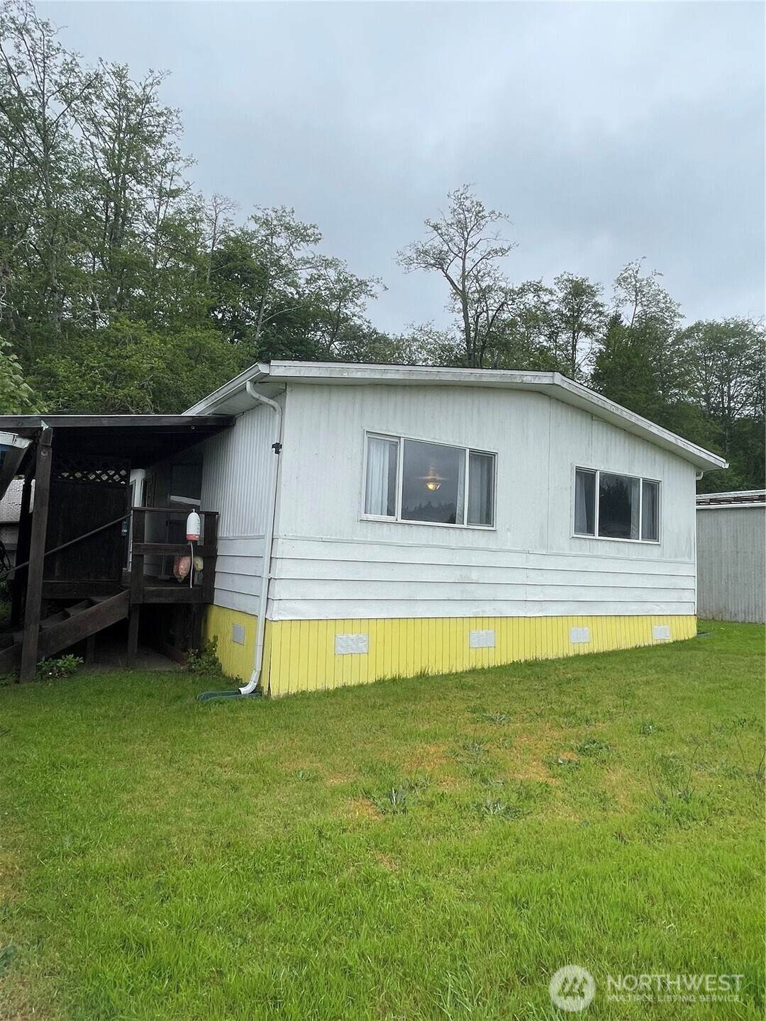 1050 Howard Street - Photo 1