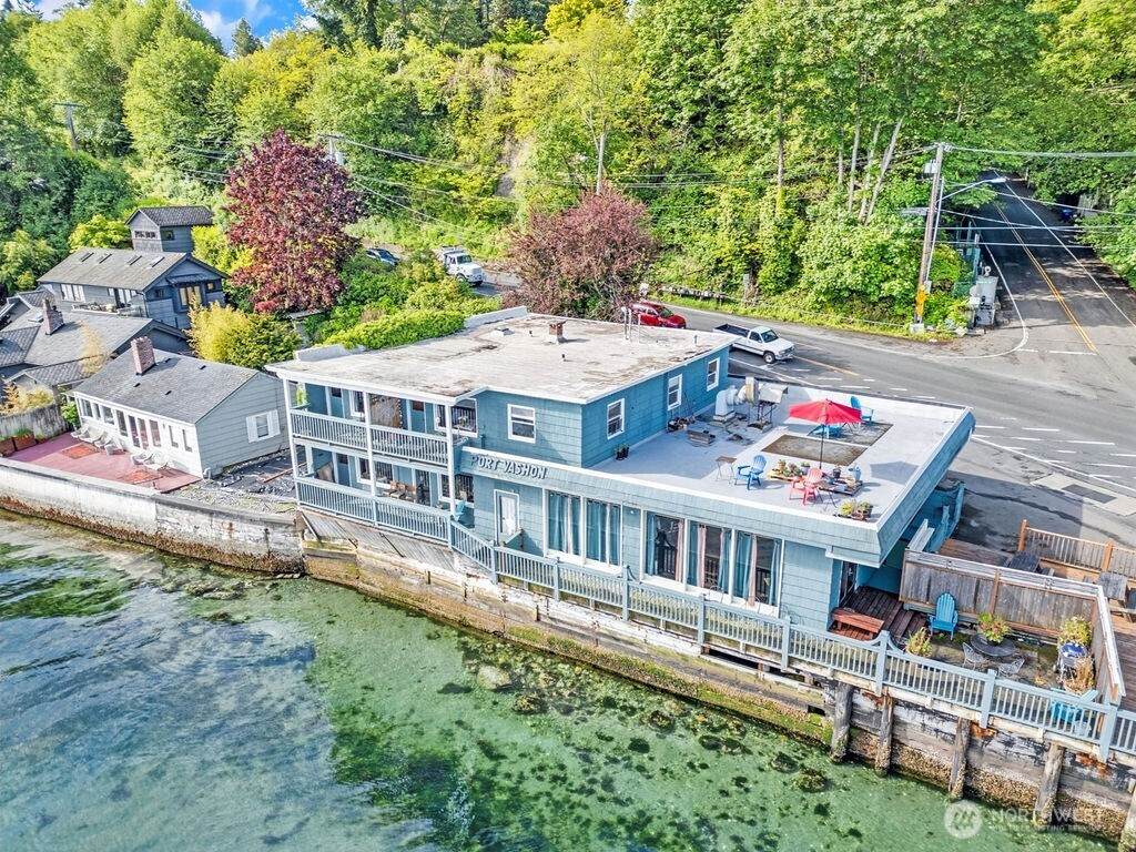 10824 Vashon Highway - Photo 1