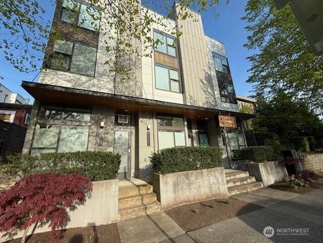4044 California Avenue - Photo 1