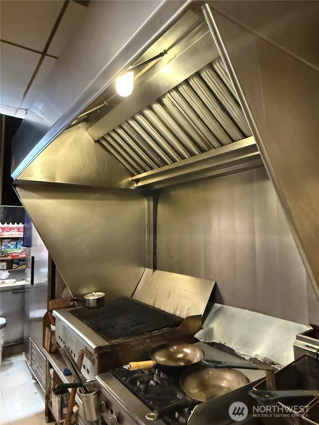 10002 Aurora Avenue - Photo 1