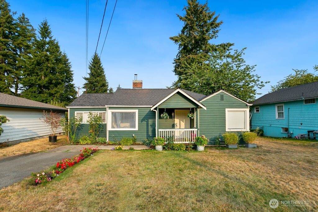 6113 Rockefeller Avenue - Photo 1