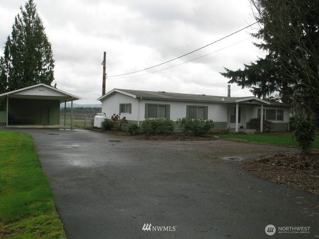 19605 Smokey Point Blvd - Photo 1