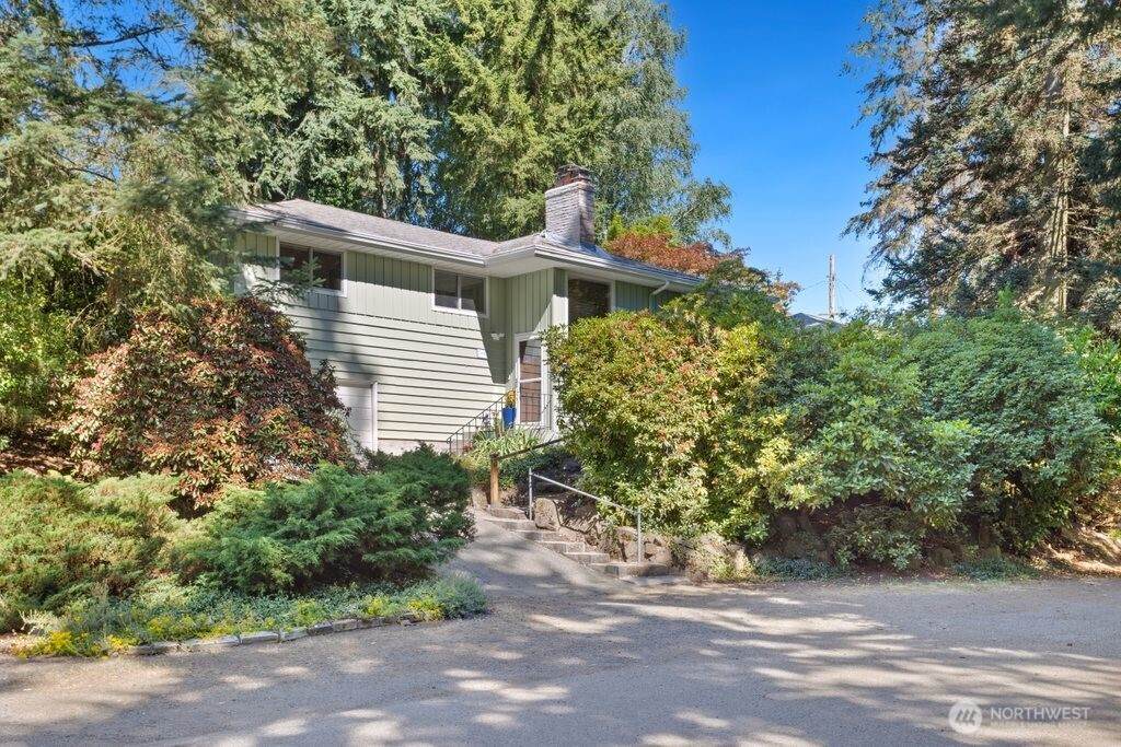 11811 33rd Avenue - Photo 1