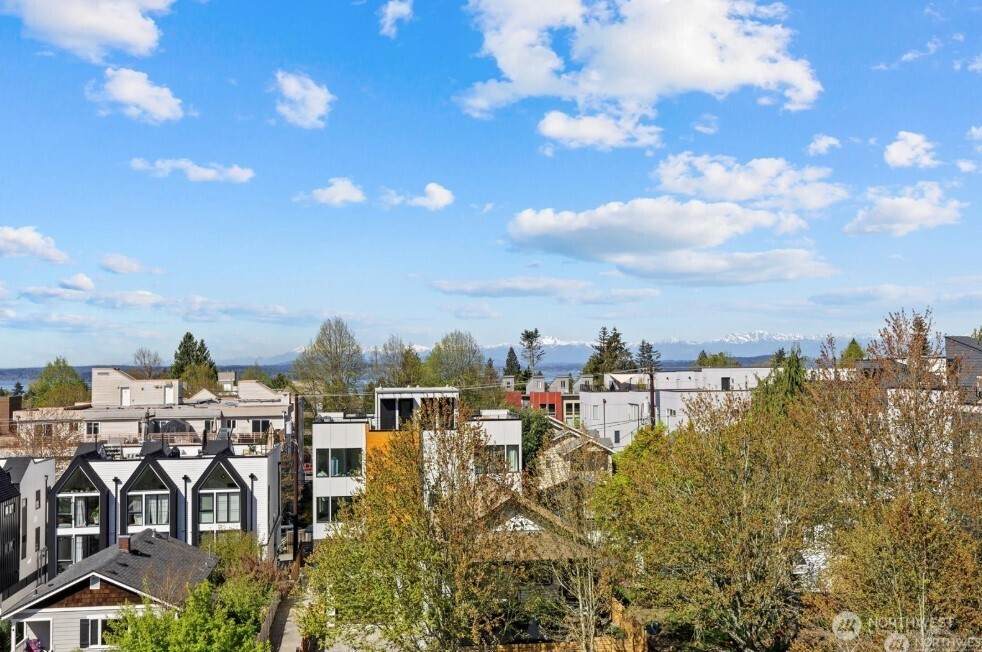 6032 42nd Avenue - Photo 1