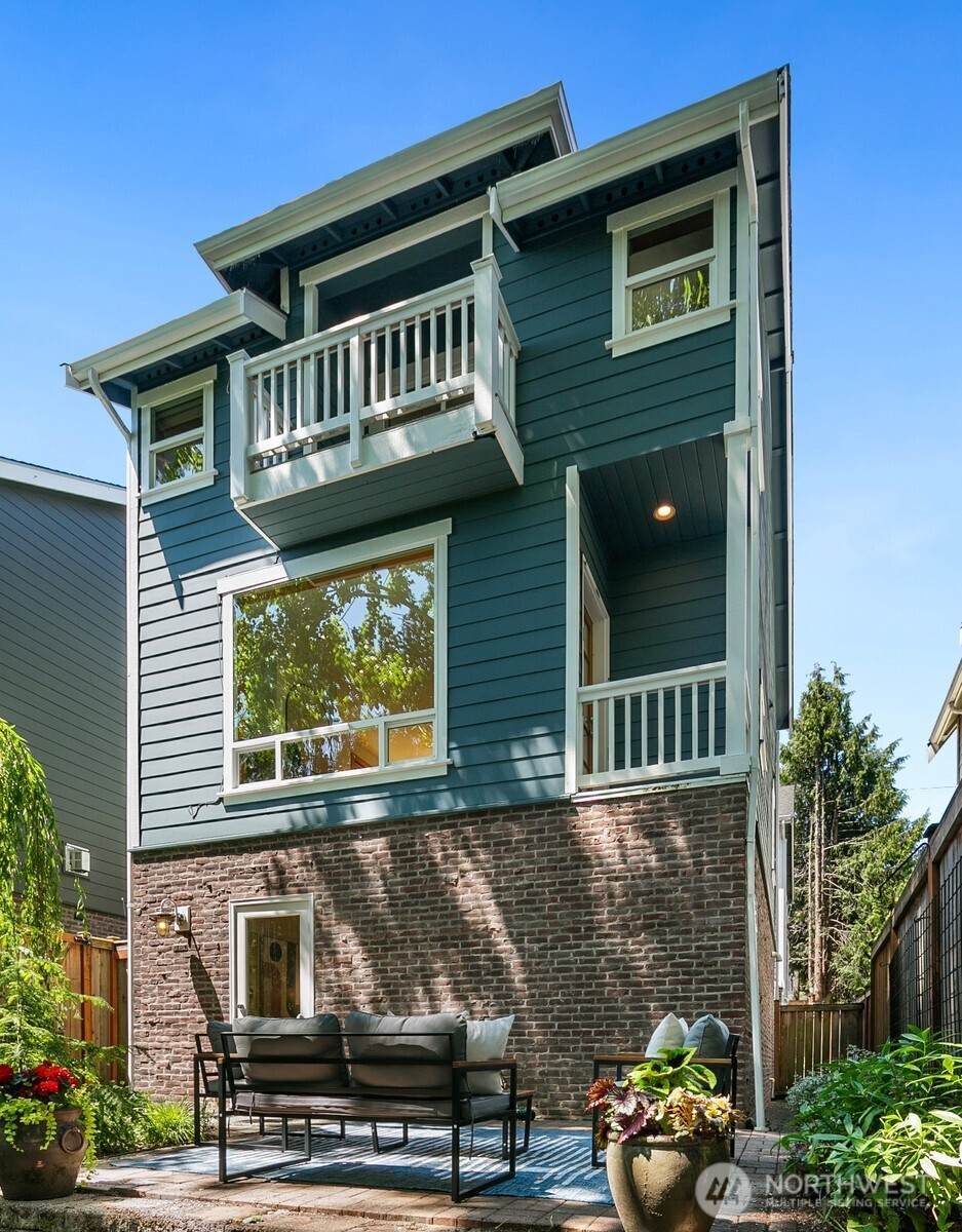 1414 25th Avenue - Photo 1