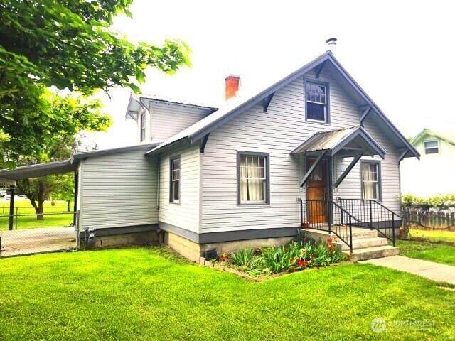 460 Columbia Avenue - Photo 1