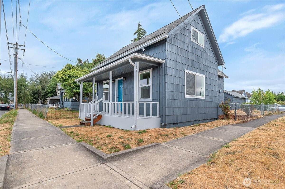714 Pacific Avenue - Photo 1