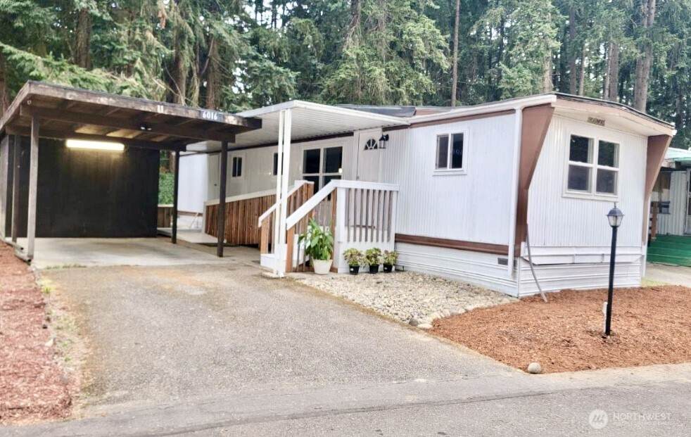 6016 79th Street Ct - Photo 1