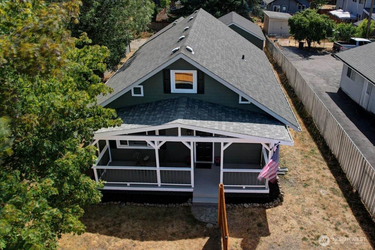 868 84th Street - Photo 1