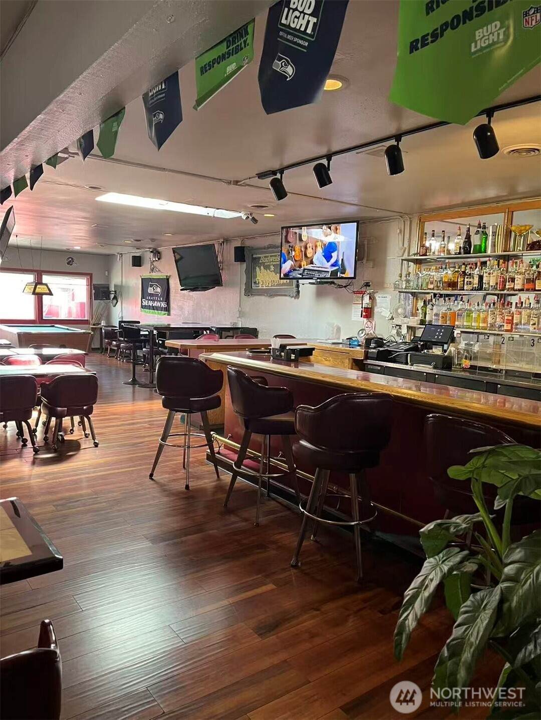 2501 Commercial Avenue - Photo 1