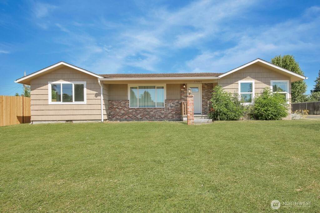 17001 4th Avenue - Photo 1