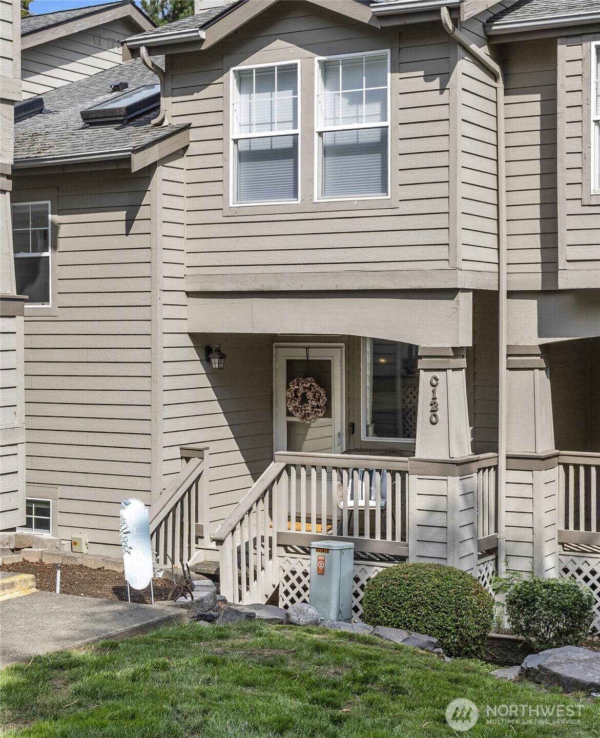 9014 Main Street - Photo 1