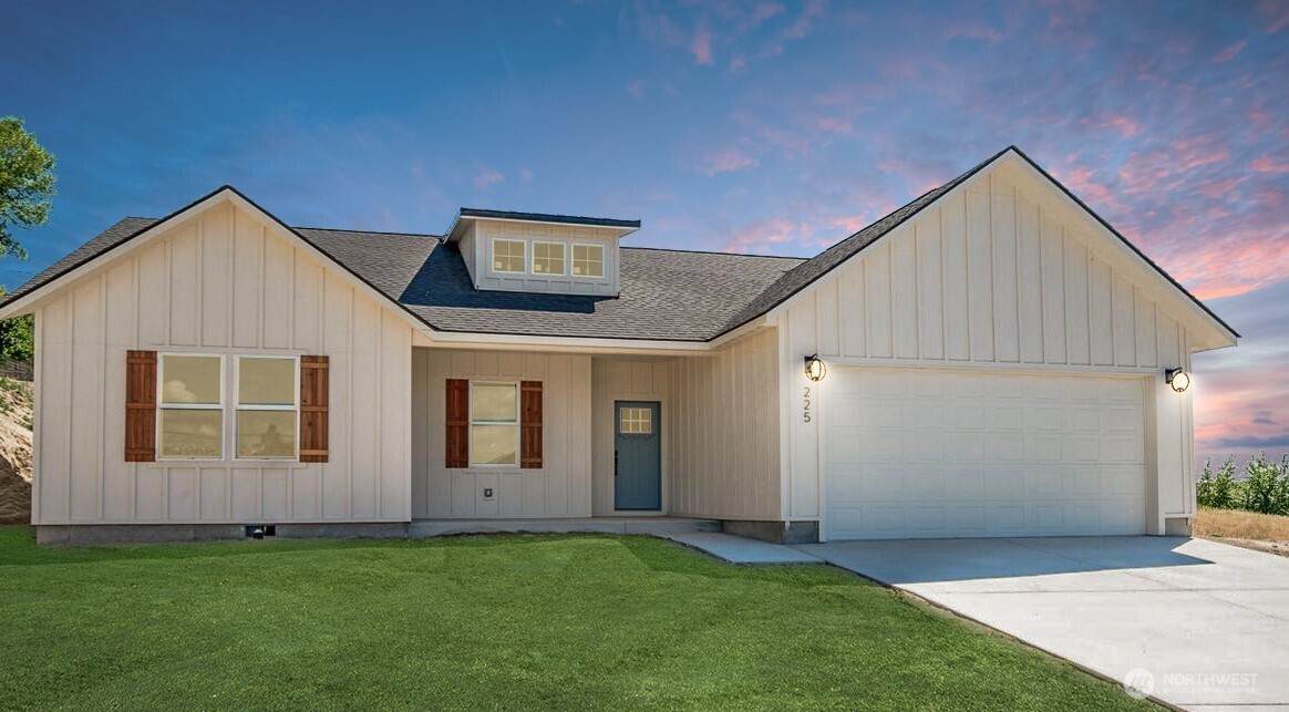 225 Linden Avenue - Photo 1