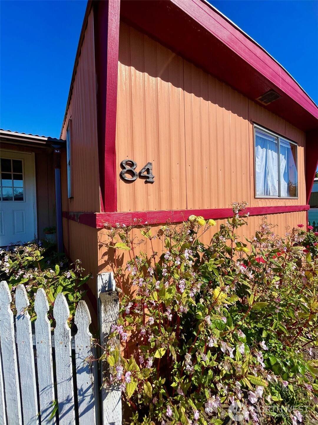 700 Crosby Avenue - Photo 1