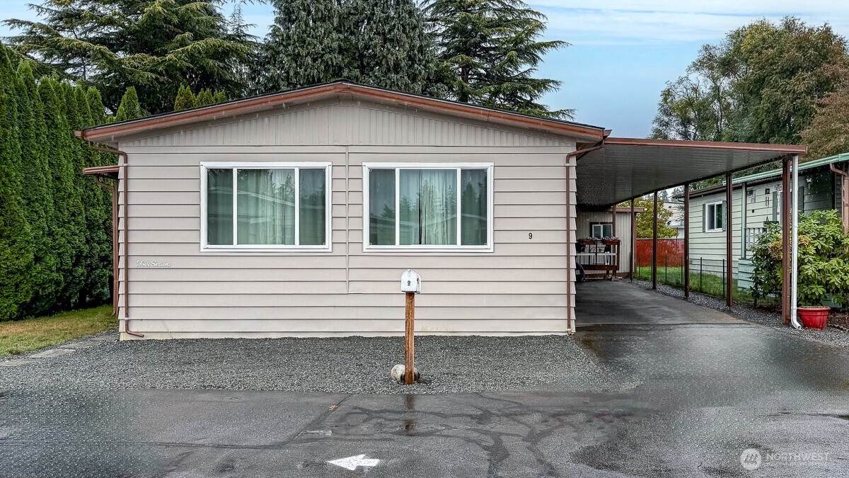 7508 47th Avenue - Photo 1