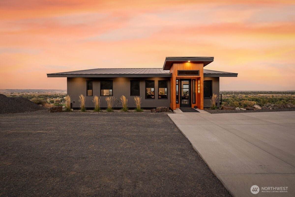 1880 Artemis Rdg - Photo 1