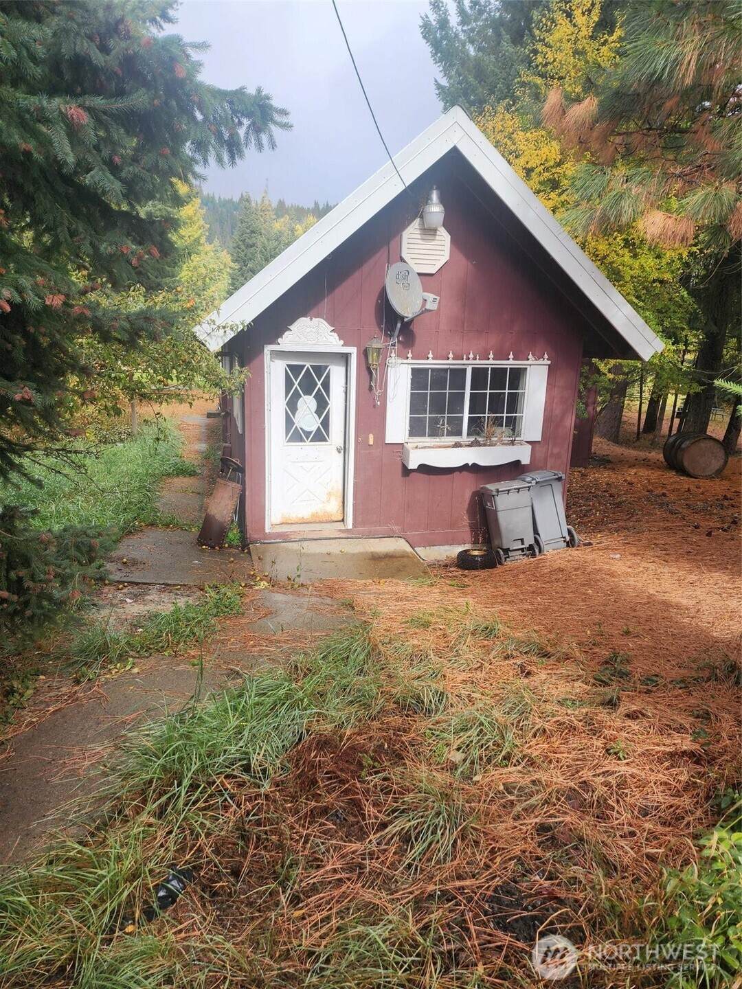 1911 Hundley Road - Photo 1