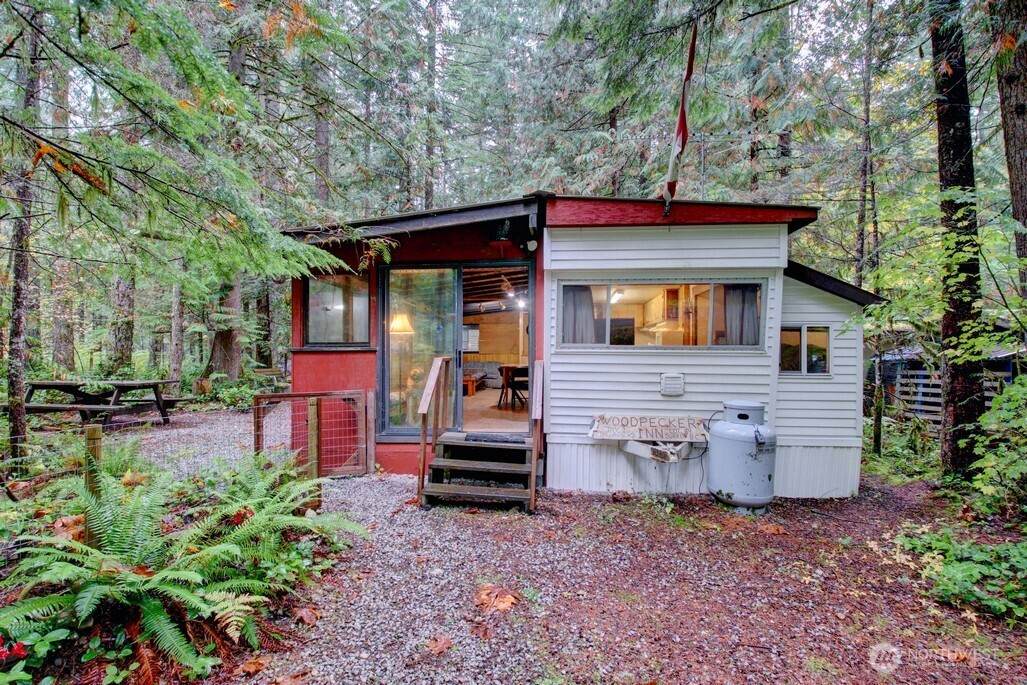 89 Sunset Circle - Photo 1