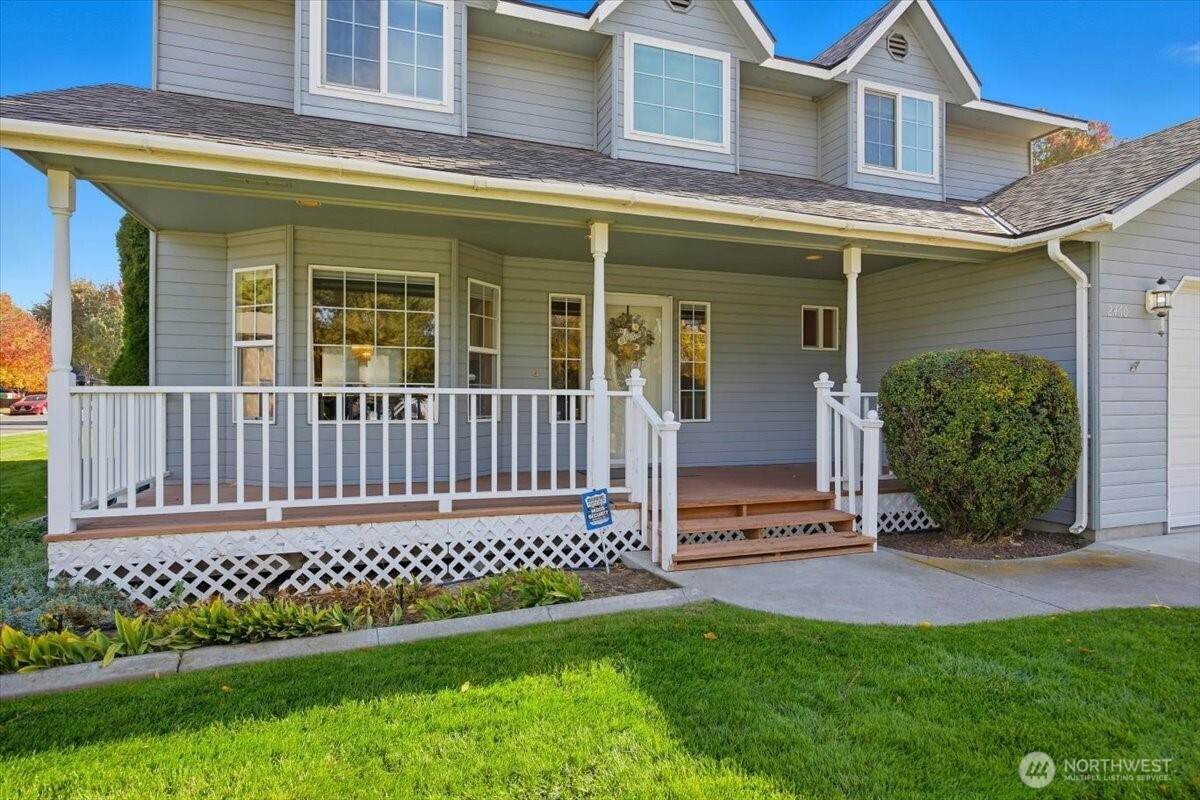 2460 Westmoreland Dr - Photo 1