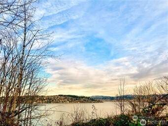 97 Xx Arrowsmith Avenue - Photo 1