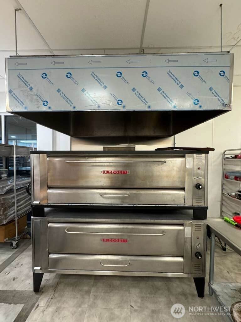 214 Undisclosed - Photo 1