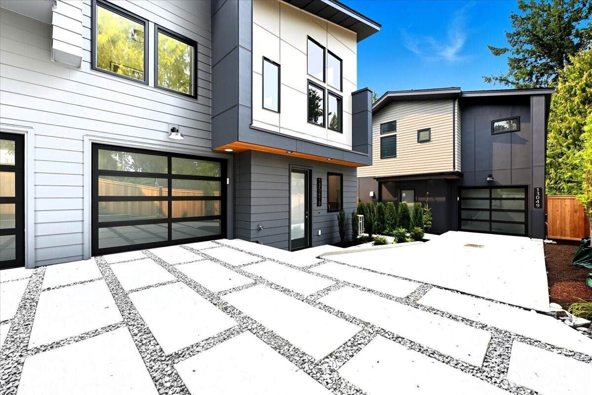 13047 39th Avenue - Photo 1