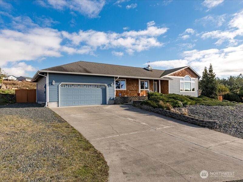 670 El Prado Avenue - Photo 1