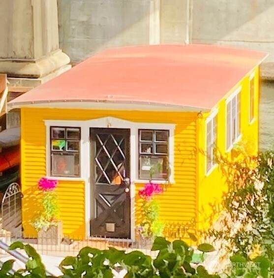 3304 Fuhrman Avenue - Photo 1