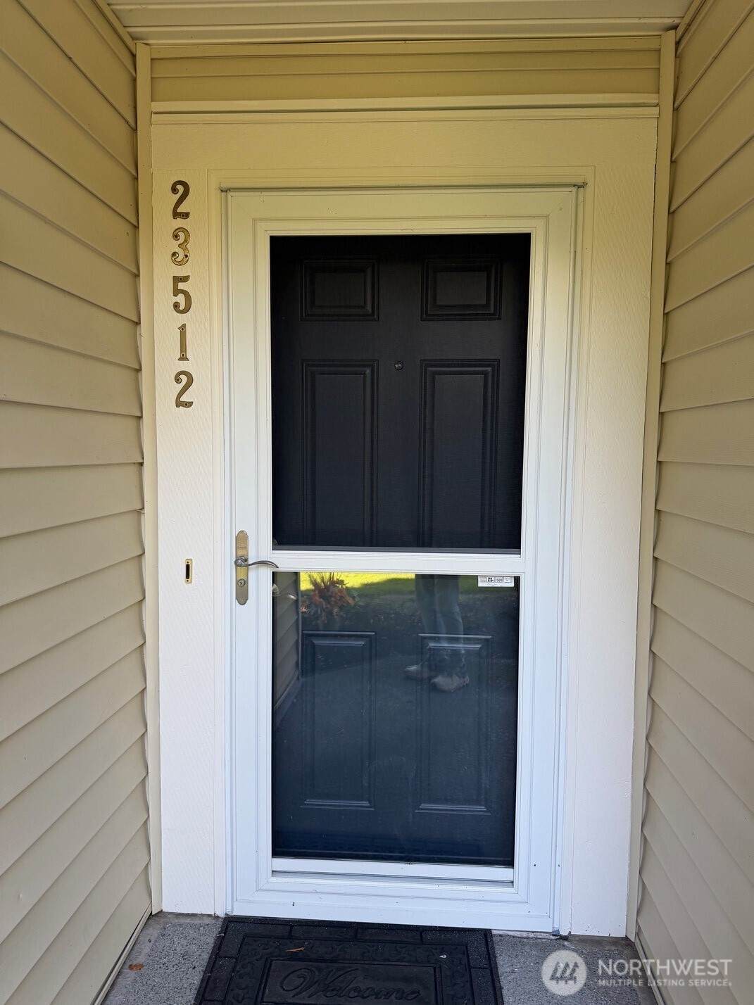 23512 55 Avenue - Photo 1