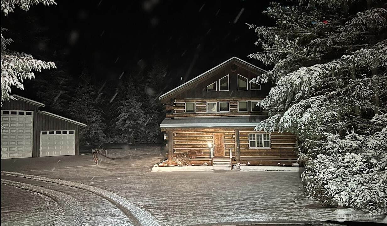 40 Seahawks Way - Photo 1