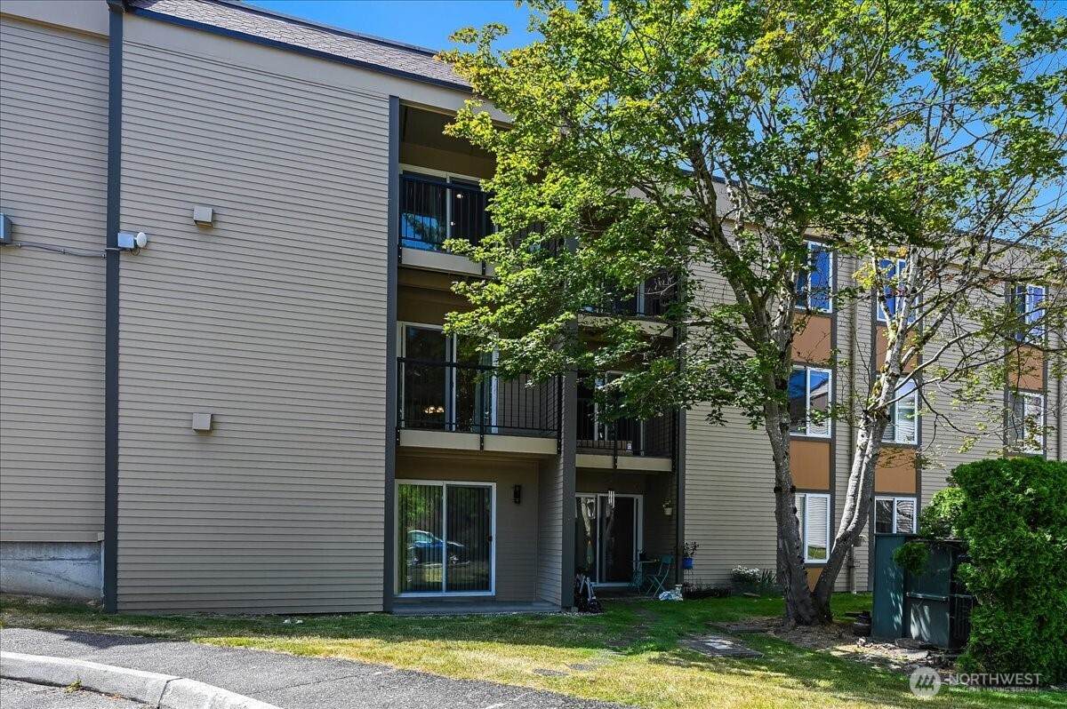 14600 32ND Street - Photo 1