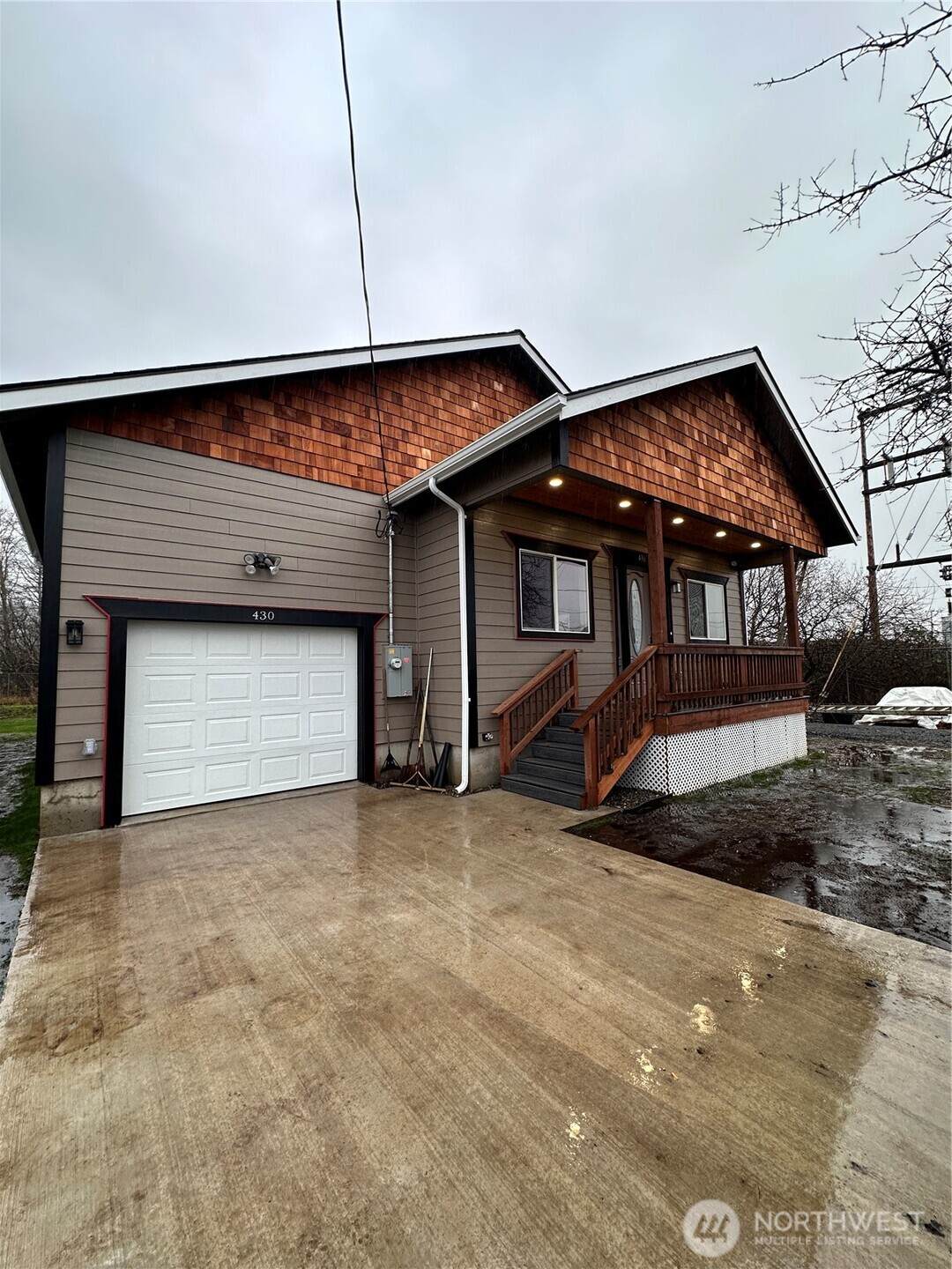 430 Curtis - Photo 1