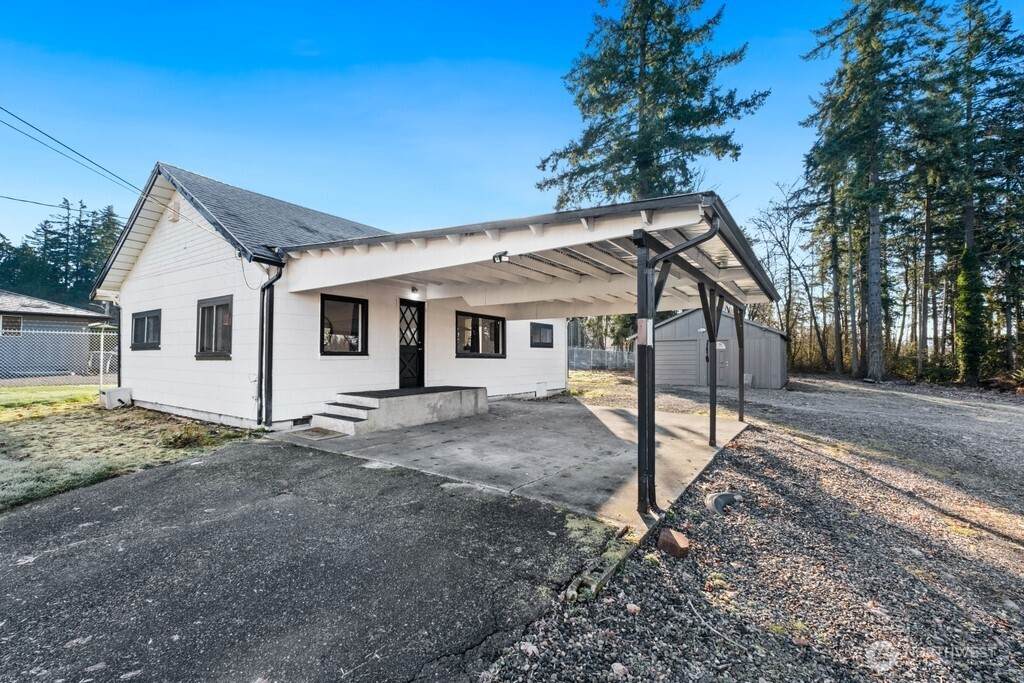 5418 136th Street - Photo 1