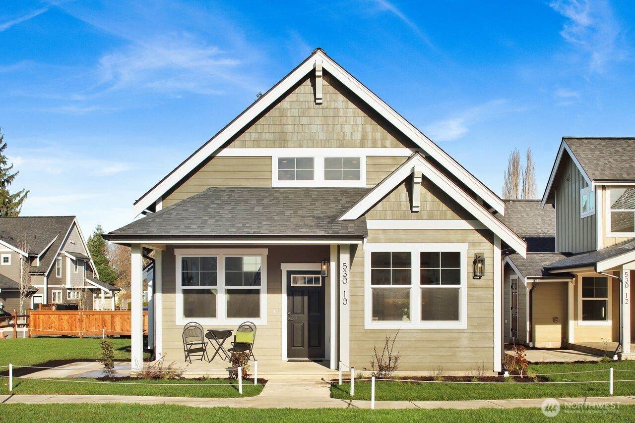 530 Sunset Drive - Photo 1